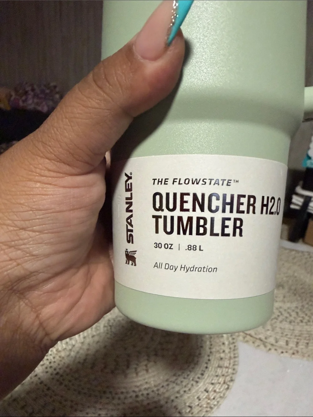 Stanley Sage Green Quencher H2.0 Tumbler with Handle - Picture 4 of 4